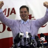 Šešeljev kum - ministar obrane Srbije
