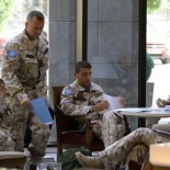 Odluka da se osoblje misije zadrži u mjestima njihova smještaja, nije svima bila tako loša
