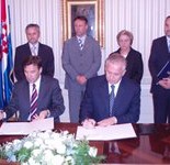 Svi nazočni na svečanosti potpisivanja Ugovora danas su "bivši", od toga dvojica s nepravomoćnim zatvorskim presudama