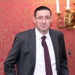 Zašto je Kotromanović sam?!