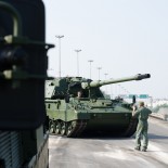 Foto: priprema PzH 2000 za mimohod