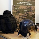 Šestanove "anti-riot" kacige za OS RH