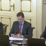 Vlada RH: vježba sim, vježba tam