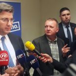 Odluka o avionima - sljedeće godine