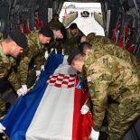 Tijelo preminulog vojnika OS RH stiglo u Hrvatsku