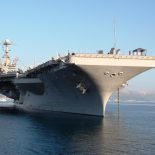 USS Truman polagano ide u otpis?