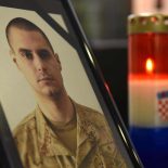 Pripreme za dopremanje i pokop skupnika Briškog