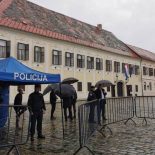 Markov trg do daljnjeg strogo kontroliran