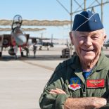 Umro Chuck Yeager