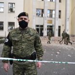 Oštećenja u petrinjskoj vojarni i zgradi MORH-a