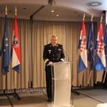 Slučaj Stipanović ili kad birtijaška politika određuje vojne sudbine